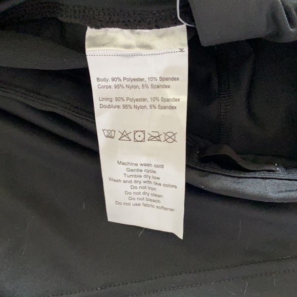 NWT Yogipace UV Protection 17” Skorts Size Large - Picture 5 of 9